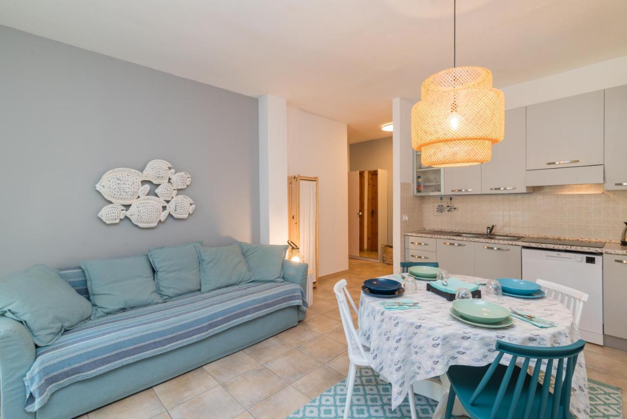 Loriana Seaside Home ซานตา เตเรซา กัลลูรา ภายนอก รูปภาพ