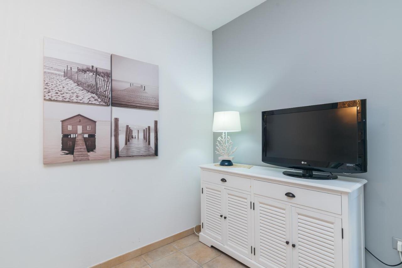 Loriana Seaside Home ซานตา เตเรซา กัลลูรา ภายนอก รูปภาพ
